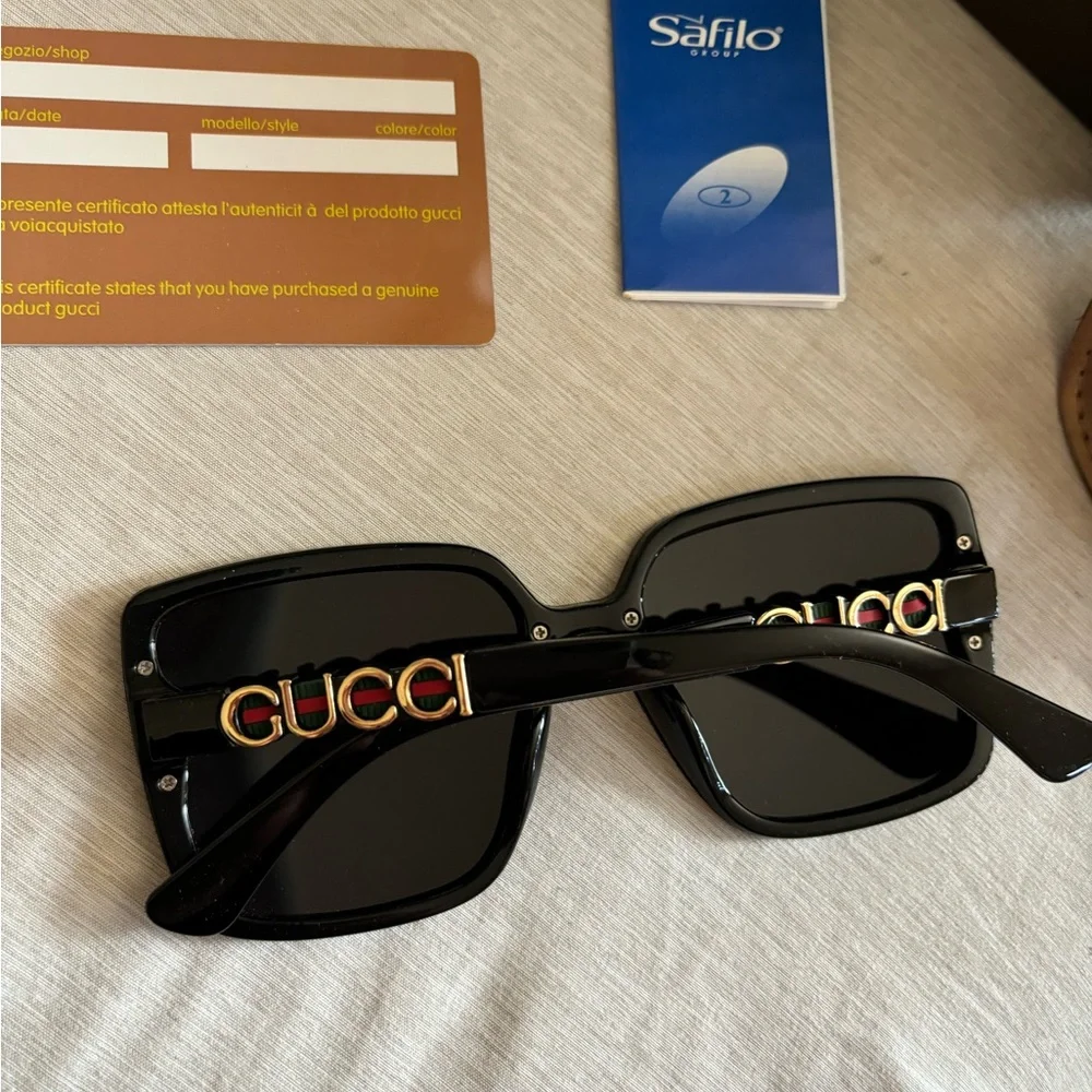 Gucci Black Sunglasses - Picture 2 of 6